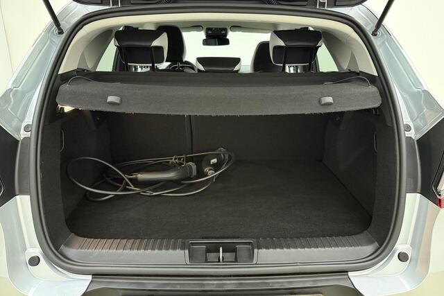 Renault CAPTUR 1.6 E-Tech Plug-in Hybrid 160 Edition One Automaat | Navigatie | Trekhaak | Half lederen bekleding | Keylee | Cruise control | Extra getint glas