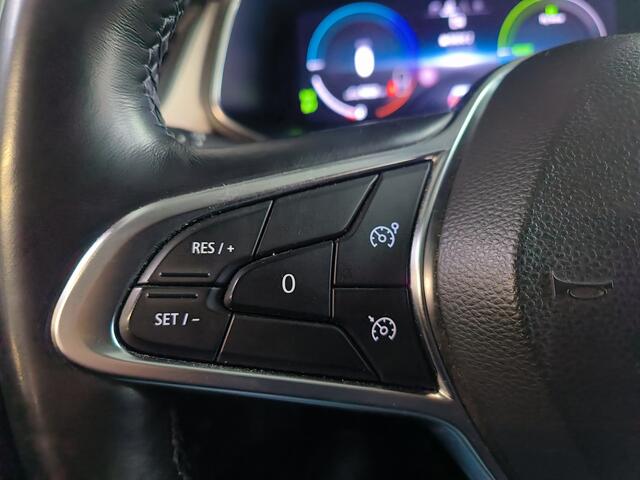 Renault CAPTUR 1.6 E-Tech Plug-in Hybrid 160 Intens uit 2022 Rijklaar + 12 maanden Bovag-garantie Henk Jongen Auto's in Helmond, al 50 jaar service zoals 't hoort!