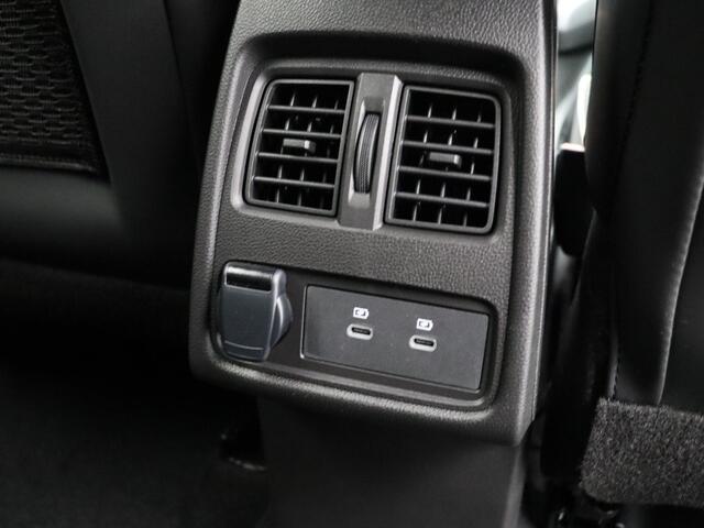 Renault CAPTUR TCe 115pk techno | Vijf jaar garantie | Stoel- en stuurwielverwarming | All season banden |