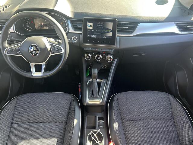 Renault CAPTUR 1.3 TCe 140 Intens / Trekhaak / Stoel & Stuurverwarming / Achteruitrijcamera / All Season Banden / Navigatie / 1e Eigenaar / Dealer Onderhouden / Climate Control / Apple Carplay & Android Auto /