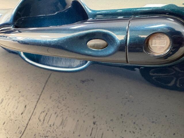 Renault CAPTUR 0.9 TCE Keyless go / Climatronic / Cruise / Pdc / Multimedia / Led