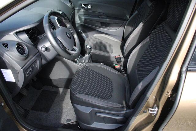 Renault CAPTUR 0.9 TCe Intens | Achteruitrijcamera | Dodehoek detectie | Dealer onderhouden