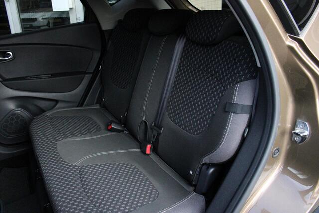 Renault CAPTUR 0.9 TCe Intens | Achteruitrijcamera | Dodehoek detectie | Dealer onderhouden