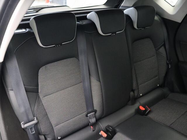 Renault CAPTUR E-Tech Plug-in Hybrid 160pk Edition One | Trekhaak | | Bose | 360 graden camera | Parkeersensoren voor en achter | Apple Carplay / Android auto | Climate control | Cruise control | 91% SOH |