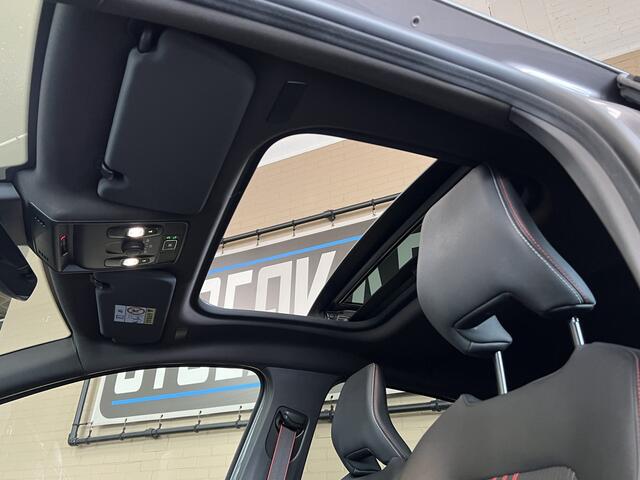 Renault CAPTUR 1.3 TCe 160 R.S. Line | Groot Navi | Pano | Stoel, stuur & voorruitverwarming | Camera | 100% Renault Dealer onderhouden!