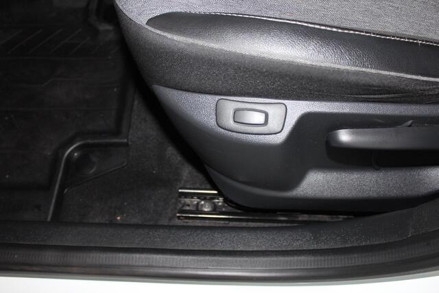 Renault CAPTUR 1.2 TCe Bose EDC AUTOMAAT, PANODAK