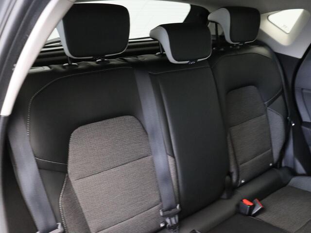 Renault CAPTUR 1.6 E-Tech Plug-in Hybrid 160 Intens | 360° Camera | Lichtmetalen velgen | ABD Onderhouden | 1e Eigenaar! |