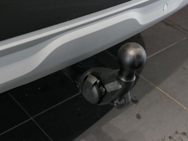 Renault CAPTUR 1.6 E-Tech Hybrid 145 Intens - Trekhaak - 18" LMV - Allseasons - Groot scherm - Rondom camera