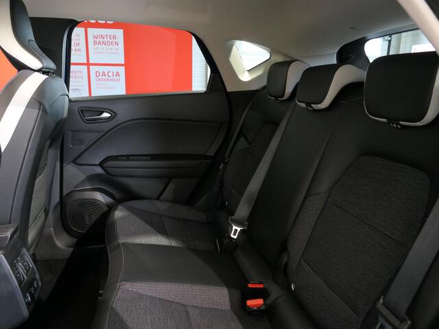 Renault CAPTUR 1.6 E-Tech Hybrid 145 Intens - Trekhaak - 18" LMV - Allseasons - Groot scherm - Rondom camera