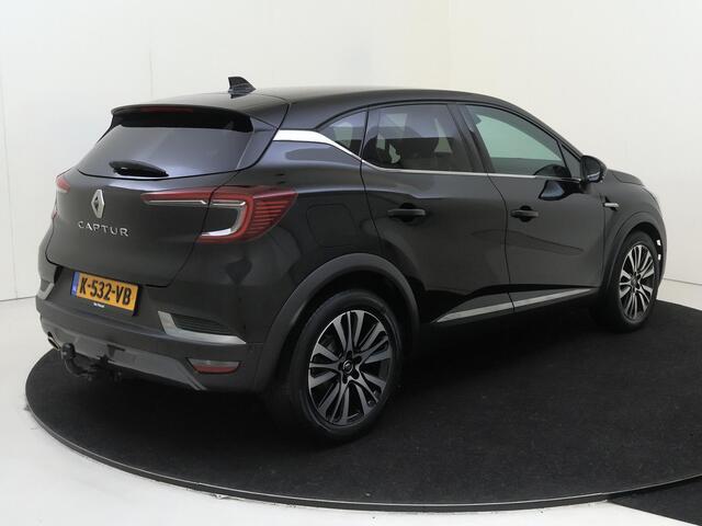 Renault CAPTUR 1.3 TCe 140 PK Initiale Paris | Automaat | Navigatie | Airco | Parkeersensoren Voor + Achter | 360 Camera | Verwarmde Voorstoelen | Verwarmd Stuurwiel |