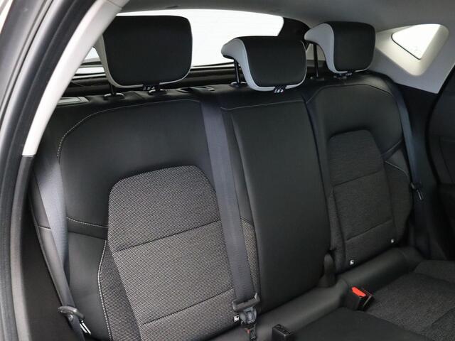 Renault CAPTUR 1.0 TCe 90 techno | Trekhaak | Parkeersensoren voor en achter | Achteruitrijcamera | Navigatie | Climate control | Cruise control |