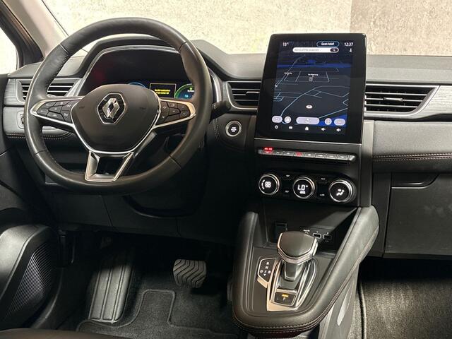 Renault CAPTUR 1.6 E-Tech plug-in hybrid 160 iconic 160Pk Automaat (SCHUIFDAK, VIRTUAL COCKPIT, APPLE CARPLAY, GROOT NAVI, LEDER, 360 CAMERA, STOELVERWARMING, ADAPTIVE CRUISE, GETINT GLAS, NIEUWSTAAT)