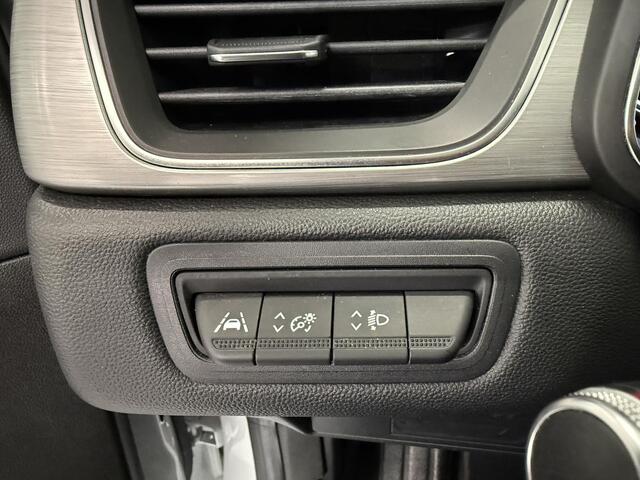 Renault CAPTUR 1.3 TCe 140 Intens Automaat / Carplay / Navigatie / Bovag Garantie