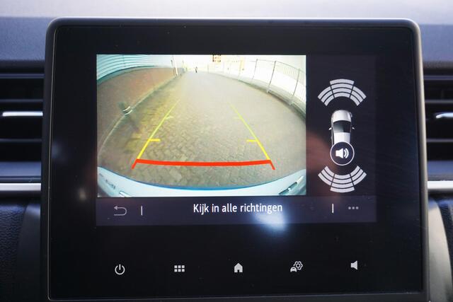 Renault CAPTUR 1.0 TCe 90 Camera+PDC/Metallic lak/Navigatie/ Michelinbanden, bijna nieuw!