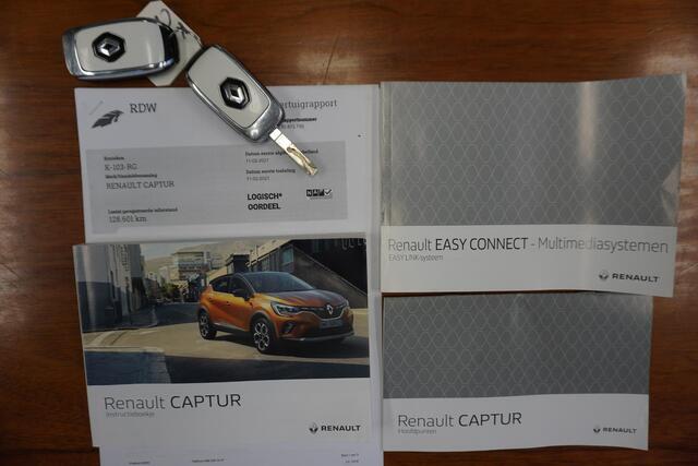 Renault CAPTUR 1.0 TCe 90 Camera+PDC/Metallic lak/Navigatie/ Michelinbanden, bijna nieuw!