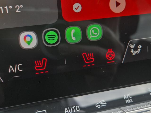 Renault CAPTUR 1.3 mild hybrid 160 techno Automaat / Fabrieksgarantie tot 04-2027 / Trekgewicht 1200 kg / Pack winter / Stuur- & Stoelverwarming / Navigatie via Apple Carplay of Android Auto / Adaptief cruise control / Achteruitrijcamera / Keyless Entry/Start /