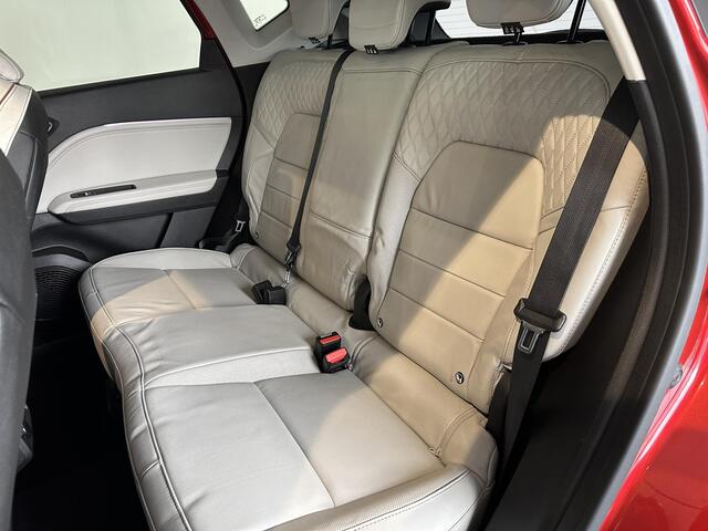 Renault CAPTUR 1.3 TCe 140 EDC Initiale Paris | TREKHAAK | PANORAMADAK | 360 CAMERA | BOSE AUDIOSYSTEEM | ADAPTIVE CRUISE CONTROL