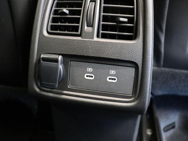 Renault CAPTUR E-Tech full hybrid 145pk techno | Stoel en stuurverwarming | Adaptive Cruise control | Parkeersensoren voor en achter | Climate control |