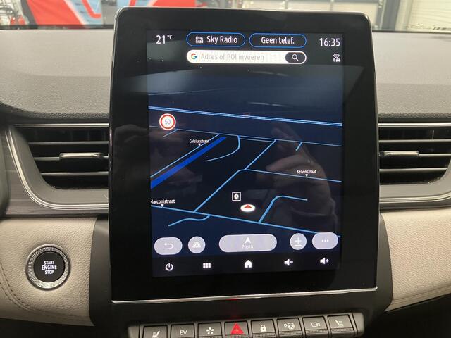 Renault CAPTUR 1.6 E-Tech full hybrid 145 iconic Trekhaak / All seasonbanden / Panorama schuif kanteldak / Dodehoek detectie / Pack Advanced Driving