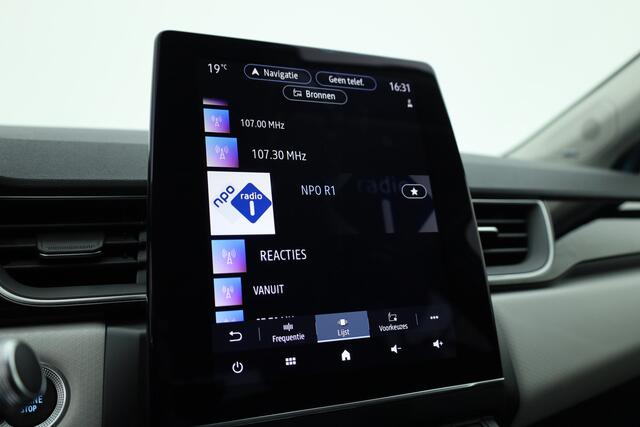 Renault CAPTUR 1.6 E-Tech Plug-in Hybrid 160 Intens | Trekhaak | All Season | Camera | Stoelverw. | Bose Audio | NAV + CarPlay | Cruise Ctrl.