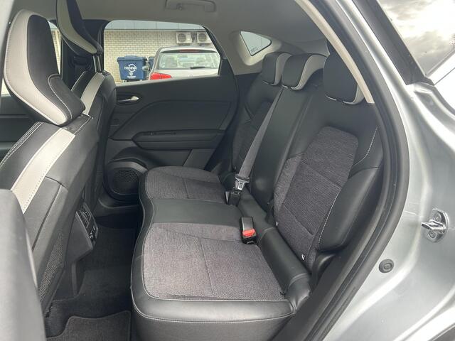 Renault CAPTUR 1.6 E-Tech Plug-in Hybrid 160 Intens / Navigatie / Apple Carplay / Android Auto / Sensoren / Cruise Control / Automatische Airco /