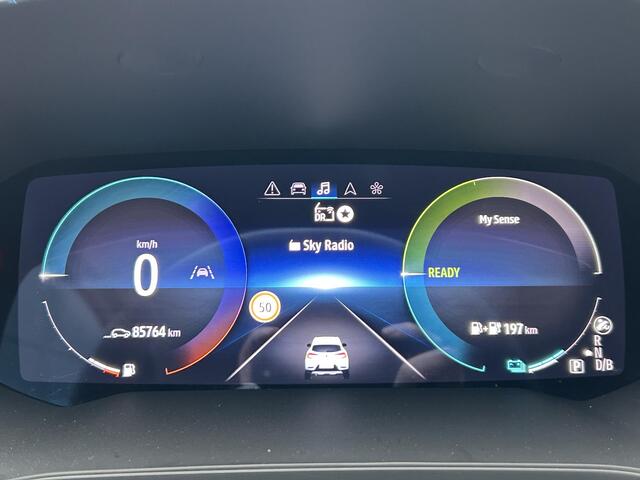 Renault CAPTUR 1.6 E-Tech Plug-in Hybrid 160 Intens | Trekhaak | Achteruitrijcamera | Navigatie | Bochane onderhouden |