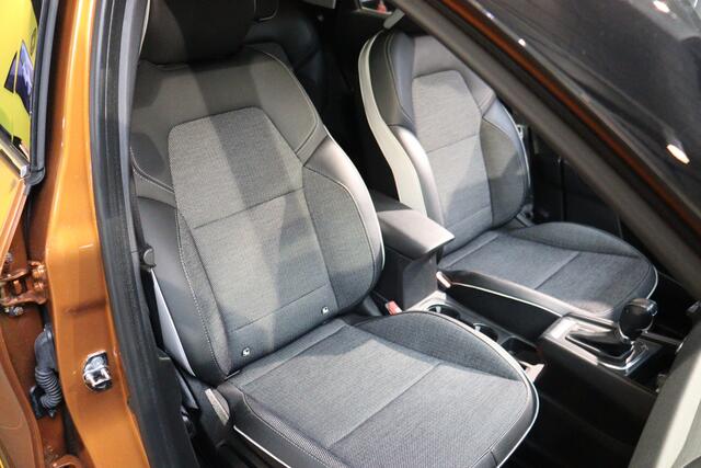 Renault CAPTUR MHEV 140pk EDC Automaat Intens