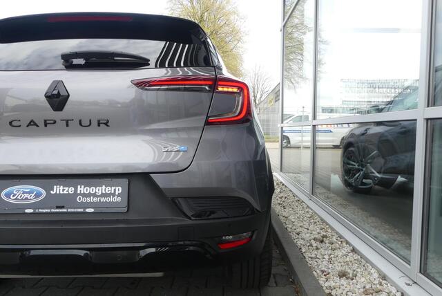 Renault CAPTUR 1.6 E-Tech Plug-in Hybrid 160 Rive Gauche WINTER PACK, ADAPT. CRUISE, CLIMA, NAVI, CAMERA, PDC V&A, APPLE CARPLAY/ANDROID AUTO, BLIS, KEYLESS, LANE ASSIST, 22.236KM