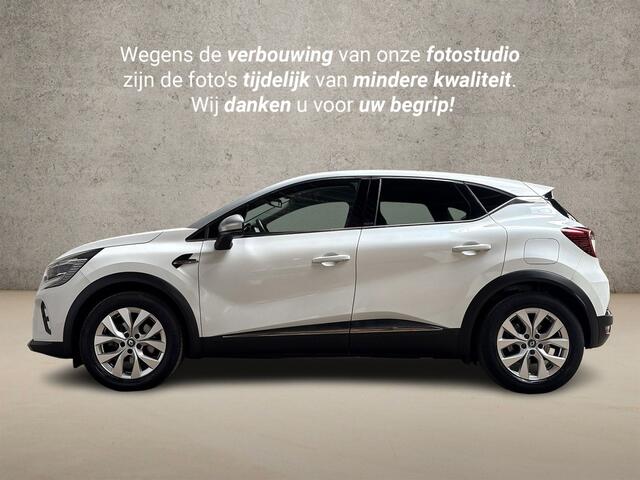 Renault CAPTUR 1.6 E-Tech Plug-in Hybrid 160 Intens 160Pk Automaat (VIRTUAL COCKPIT, APPLE CARPLAY, GROOT NAVI, LEDER, CAMERA, KEYLESS, SPORTSTOELEN, TREKHAAK, PARKEERSENSOREN, NIEUWSTAAT)