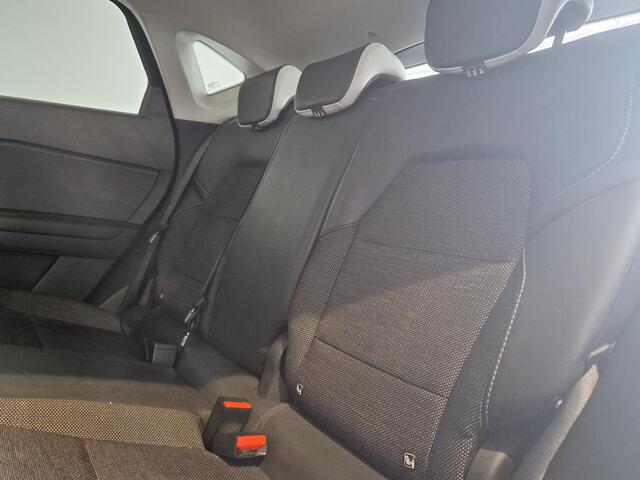 Renault CAPTUR 1.6 E-Tech Plug-in Hybrid 160 Edition One | SCHUIF/KANTELDAK | NAVIGATIE | ACHTERUITRIJCAMERA | CLIMA |