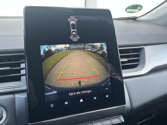 Renault CAPTUR 1.6 E-Tech Plug-in Hybrid 160 Intens / Trekhaak / Achteruitrijcamera / Apple Carplay & Android Auto / 1e Eigenaar / Climate Control / Parkeersensoren / Navigatie /