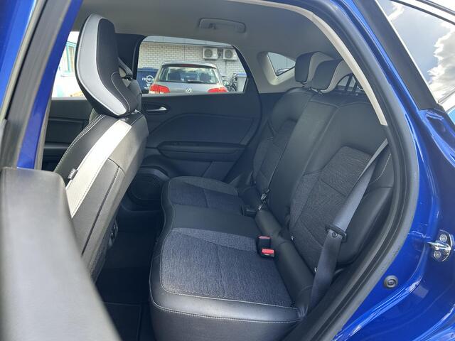 Renault CAPTUR 1.6 E-Tech Plug-in Hybrid 160 Intens / Trekhaak / Achteruitrijcamera / Apple Carplay & Android Auto / 1e Eigenaar / Climate Control / Parkeersensoren / Navigatie /