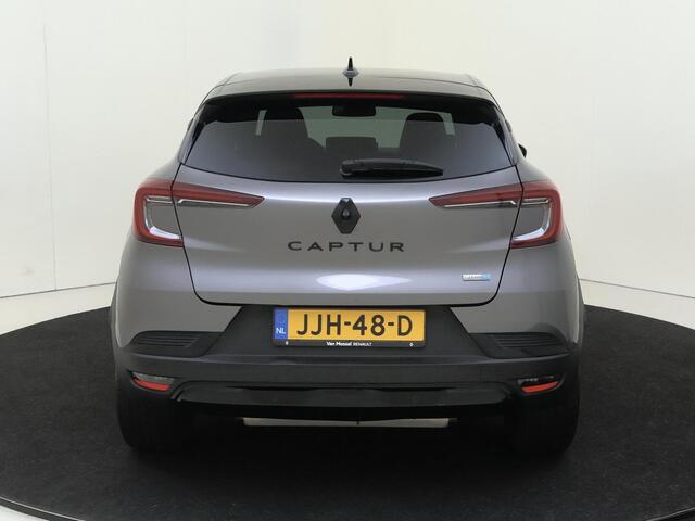 Renault CAPTUR 1.6 E-Tech plug-in hybrid 160 PK SL Rive Gauche | Apple Carplay/Android | cruise control | electronic climate control | lederen/stof bekleding | LED koplampen | lichtmetalen velgen 18" | navigatiesysteem |