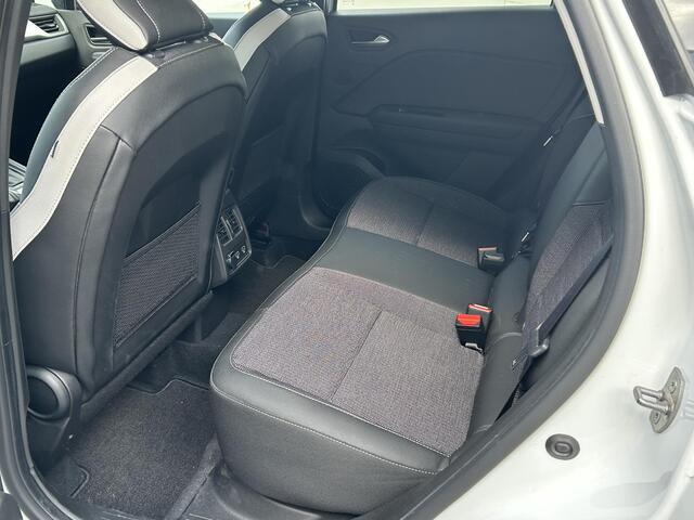 Renault CAPTUR 1.6 E-Tech full hybrid 145 techno (Hoge Instap) | Navigatie | Camera | Dodehoek Detectie | Climate Control |