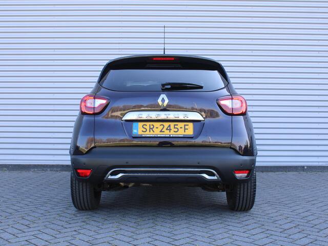 Renault CAPTUR 1.2 TCe Initiale Paris | Stoelverwarming | Camera | Leer | Bose audio | Dodehoek detectie | LED | 17" LM | Apple Carplay/Android Auto | Clima |