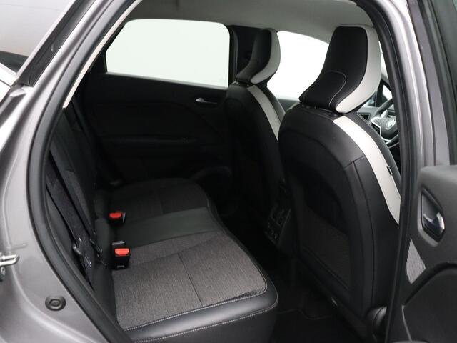 Renault CAPTUR 1.6 E-Tech Hybrid 145 Techno | Achteruitrijcamera | Climate Control | Parkeersensoren Voor en Achter | Apple/Android Carplay |