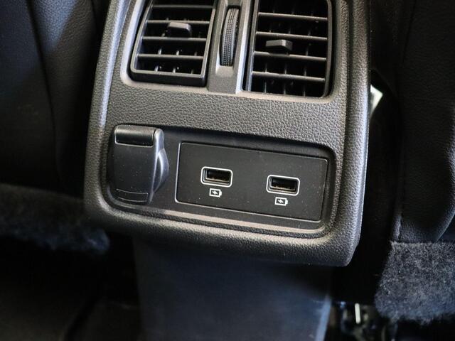 Renault CAPTUR TCe 90pk Intens | Dealeronderhoude | Apple Carplay | Android Auto | Achteruitrijcamera |