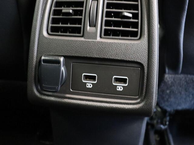 Renault CAPTUR TCe 90pk techno | 1e Eigenaar | Dealer onderhouden | Achteruitrijcamera | Parkeersensoren voor en achter | Apple Carplay & Android Auto | Navigatie |