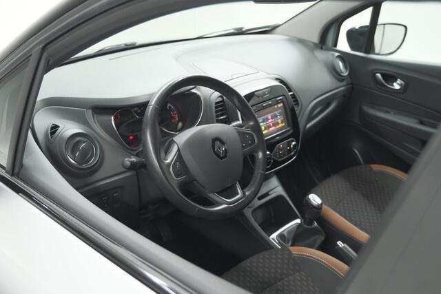 Renault CAPTUR TCe 90 Intens | Trekhaak | AllSeason banden | Navigatie | Parkeersensoren