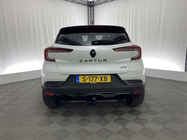 Renault CAPTUR 1.6 E-Tech Plug-in Hybrid 160 Serie Limitée | Apple carplay | 360 camera | Trekhaak | Cruise | Nav | LED