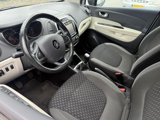 Renault CAPTUR 0.9 TCe Intens*trekhaak*stoelverw*ECC*Navigatie*Apple carplay/android