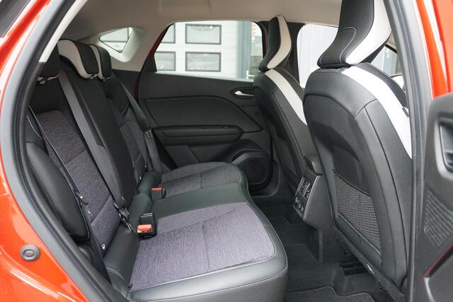 Renault CAPTUR 1.3 TCe 140 Intens + GROOT SCHERM / CAMERA / TREKHAAK