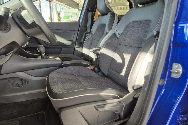 Renault CAPTUR 1.6 E-Tech Hybrid 145 Intens