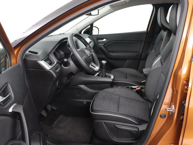 Renault CAPTUR 1.3 TCe 140 Intens | Trekhaak | Carplay | Camera | Half leder | Full LED | Keyless | Climate control | Navigatie | Sfeerverlichting | Cruise control | Bluetooth | Parkeerhulp | Origineel NL