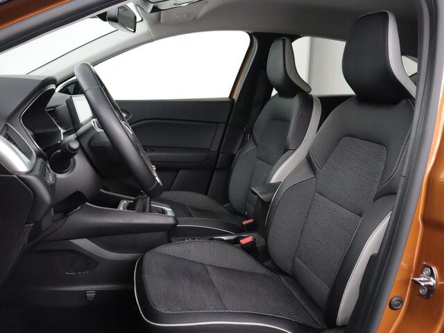 Renault CAPTUR 1.3 TCe 140 Intens | Trekhaak | Carplay | Camera | Half leder | Full LED | Keyless | Climate control | Navigatie | Sfeerverlichting | Cruise control | Bluetooth | Parkeerhulp | Origineel NL