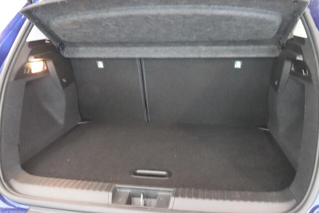 Renault CAPTUR 1.3 TCe 140 Intens EDC | Camera | Stuurverwarming | Climate control | Navigatie | LED koplampen |