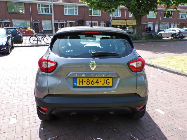 Renault CAPTUR 1.2 TCe Limited AUTOMAAT.....