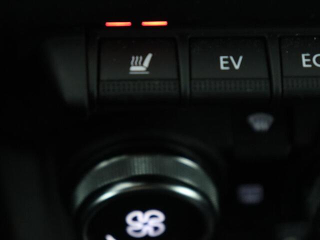 Renault CAPTUR 1.6 E-Tech Hybrid 145 Business Zen | Stoelverwarming | Trekhaak | Camera | Carplay | Navigatie | Full LED | Climate control | Bluetooth | Parkeerhulp | Cruise control | Dealer Onderhouden
