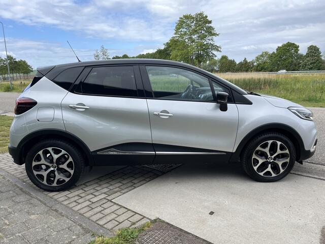 Renault CAPTUR 1.3 TCe Intens 150PK / Automaat / boekjes 2e Pinksterdag open 09.30 - 17.00 uur