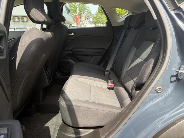 Renault CAPTUR 1.0 TCe 90 Zen / 1e Eigenaar / Dealer Onderhouden / Trekhaak / Camera / Sensoren Voor en Achter / Apple Carplay / Android Auto /